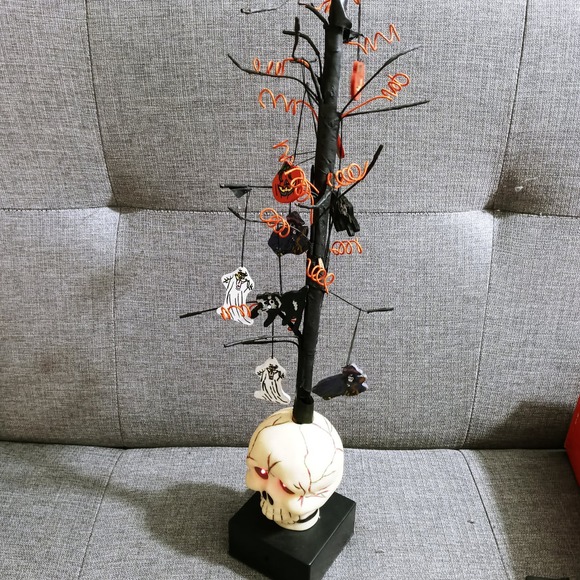 Vintage Creepy Halloween Skull Tree Jack o Lantern Witch Pumpkin Ghosts (shelf) - Picture 7 of 9